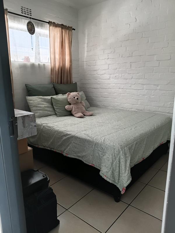 To Let 1 Bedroom Property for Rent in Brooklyn Western Cape